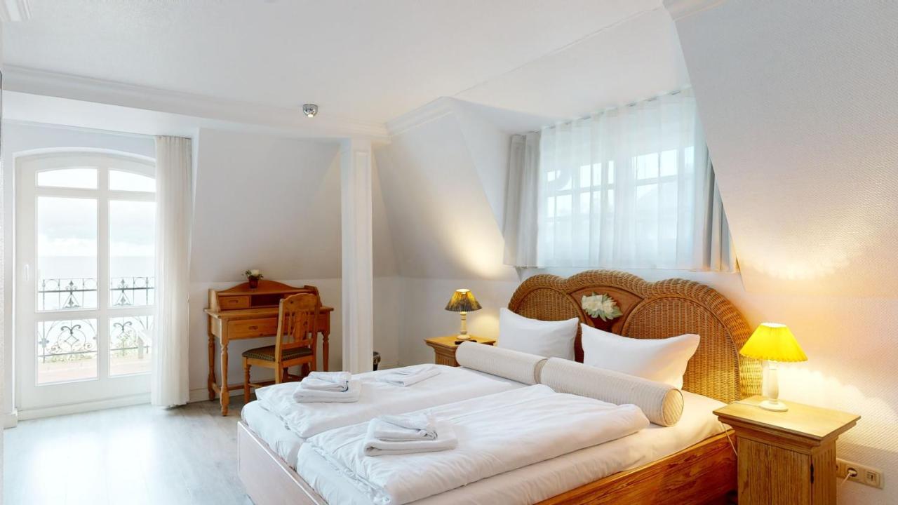 Fewo Direkt Am Strand Mit Meerblick Und Balkon,Villa Glueckspilz, Binz Ngoại thất bức ảnh